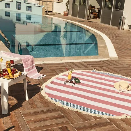 Ξενοδοχείο Termal Ece 3*